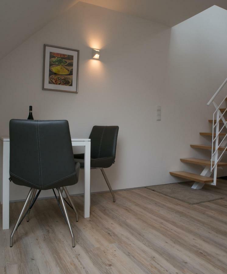 Maisonette Apartment Am Bahnhof - Adults Only Инсбрук Экстерьер фото