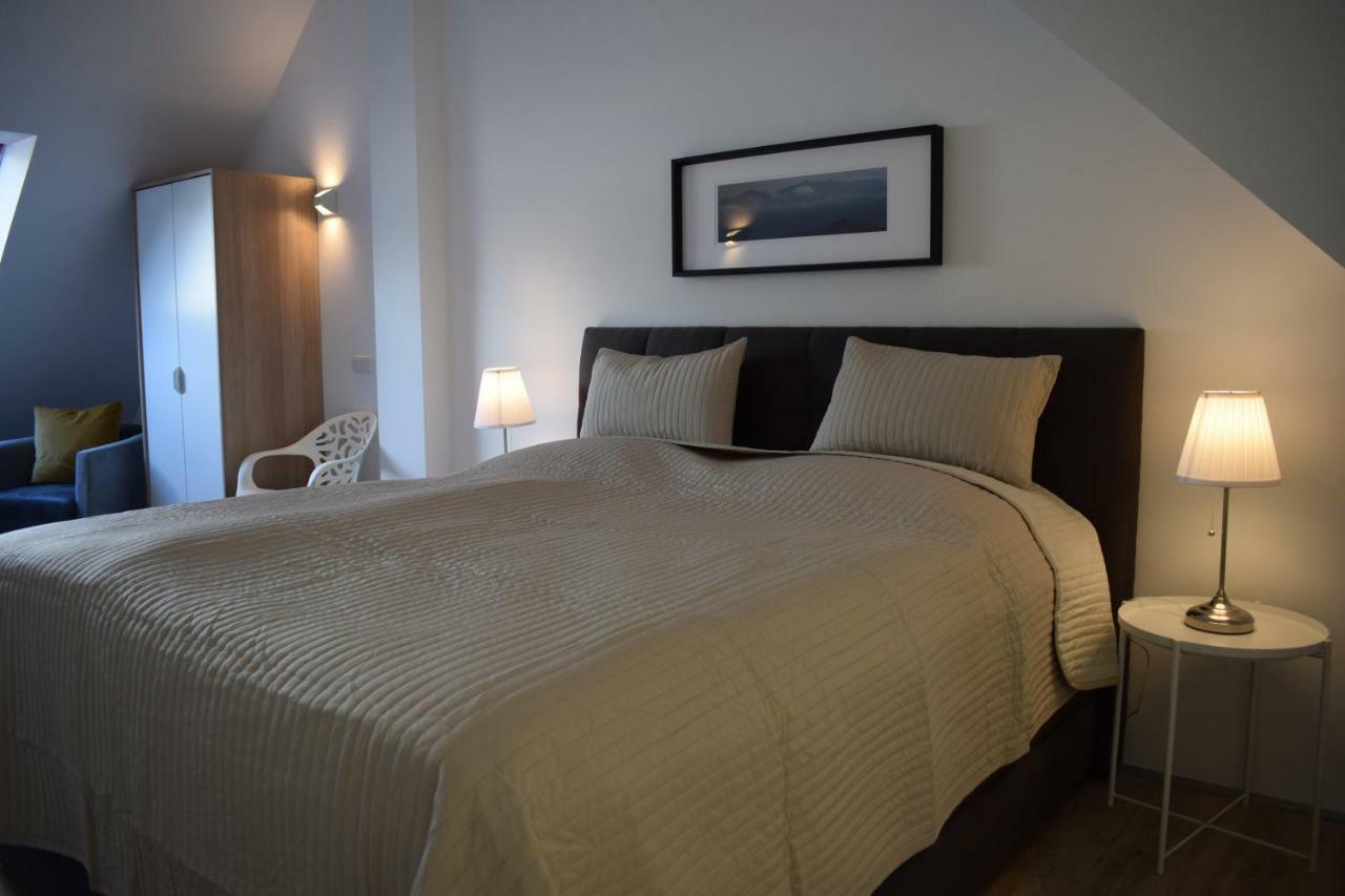 Maisonette Apartment Am Bahnhof - Adults Only Инсбрук Экстерьер фото